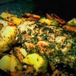 indyk pieczony z ziemniakami i marchewką