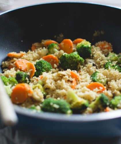 kuskus z warzywami na ciepło