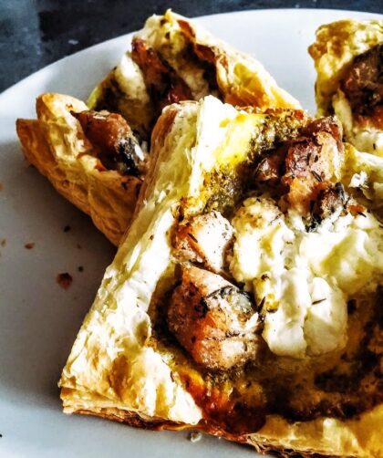 ciasto francuskie z pesto i kurczakiem